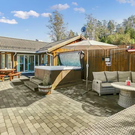 4 Bedroom Awesome In Farsund
