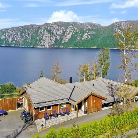 Holiday home 4 Bedroom Awesome In Farsund