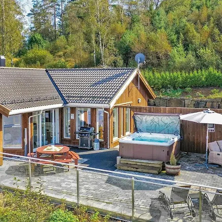 4 Bedroom Awesome In Farsund * Herad